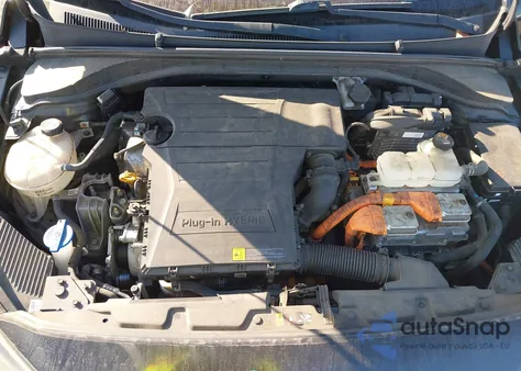 2018 Hyundai Ioniq Plug-In Hybrid из США, поврежденный, VIN KMHC65LD9JU061182